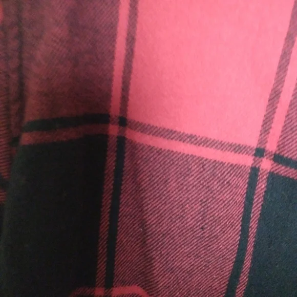 Pacsun Red and Black Buffalo Plaid Button Up Long Sleeve Flannel Shirt Medium - Picture 5 of 9